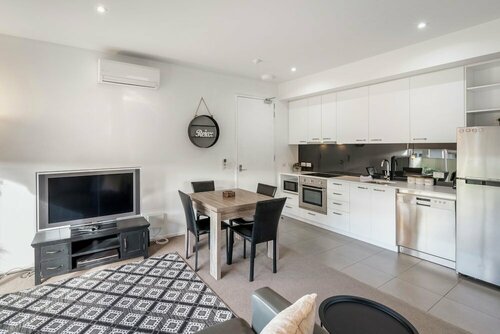 Гостиница Bellerive Quay - 2 Bedroom Apartment в Хобарте