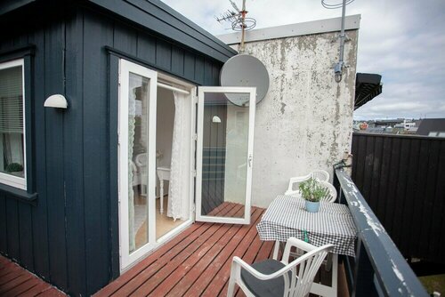 Гостиница Downtown Tórshavn - Large 3 Bedroom Apartment в Торсхавне