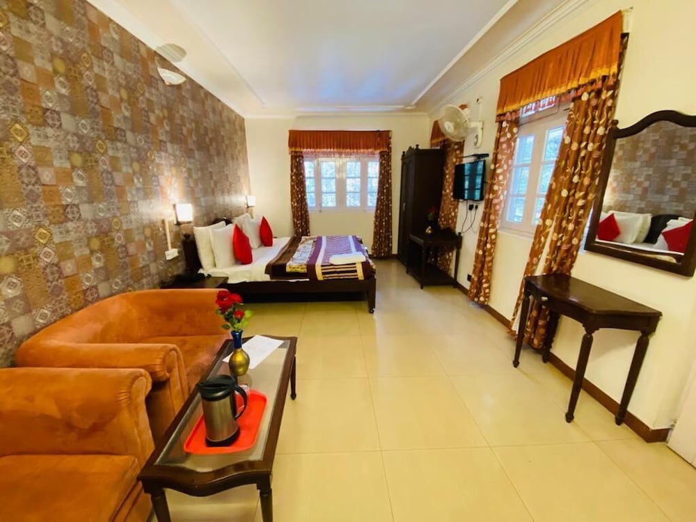 Фото Hotel Aroma Nainital