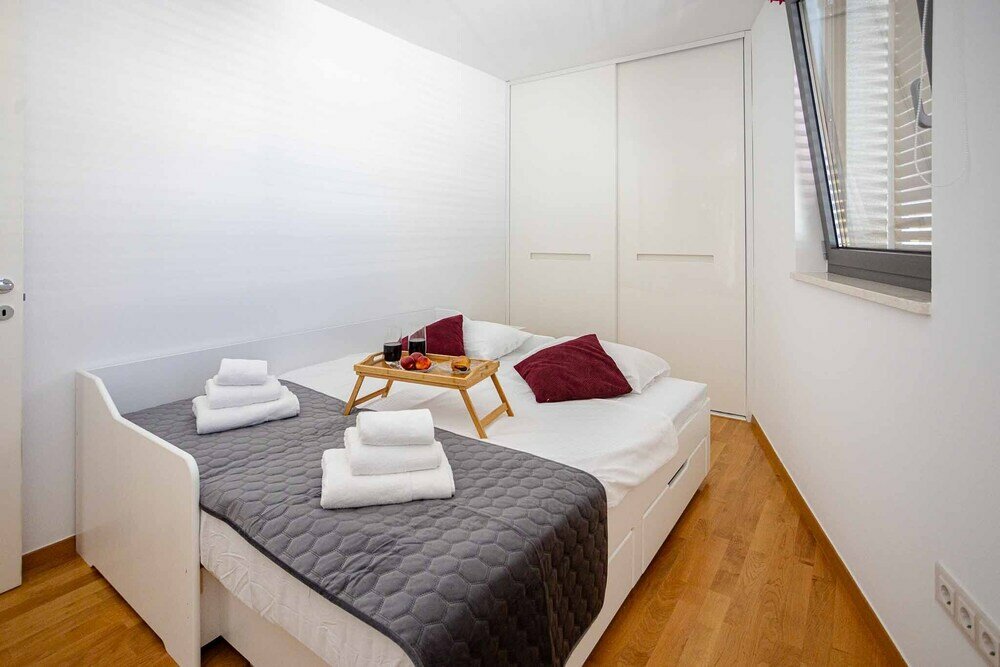 Фото SolStar Apartment