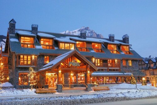 Гостиница The Fox Hotel and Suites в Банффе
