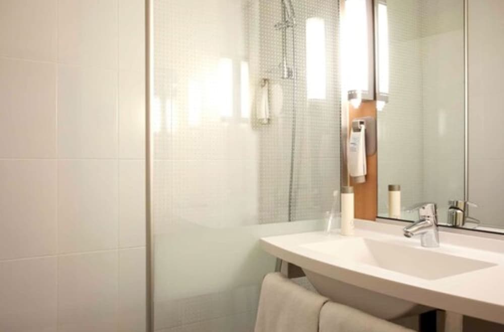 Фото Ibis Biarritz Anglet Aeroport