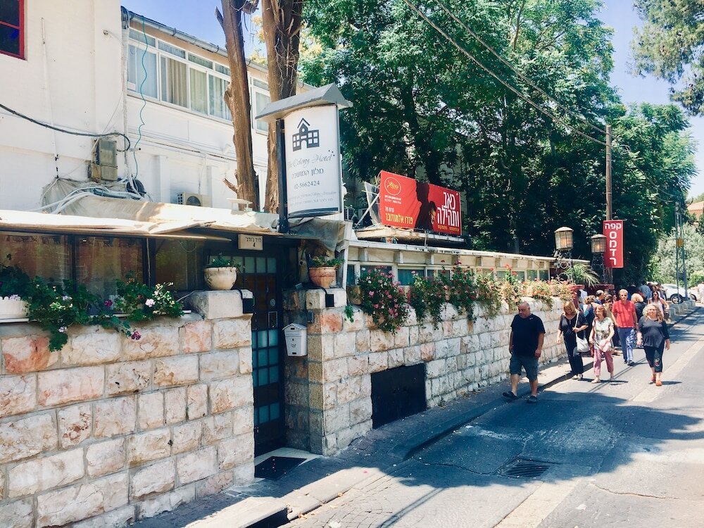 Фото The Colony Hotel