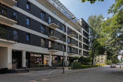 Trendy Apartment Wola by Renters