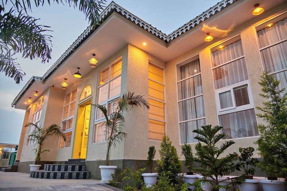 Фото отеля 1