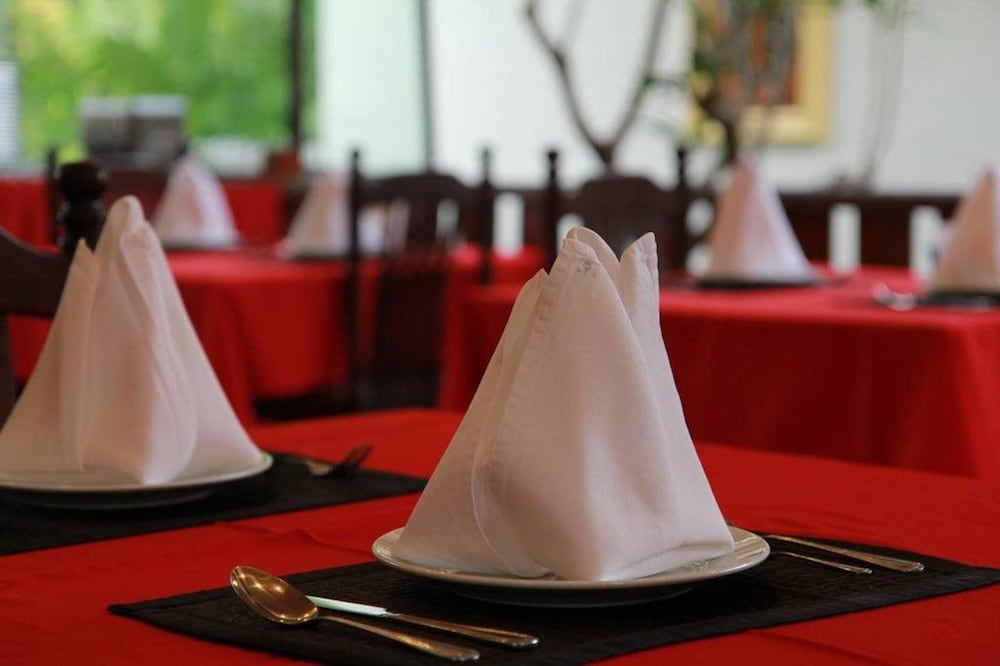 Фото Bangtao Village Resort