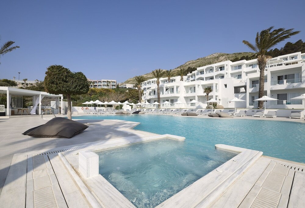 Фото Dimitra Beach Hotel & Suites