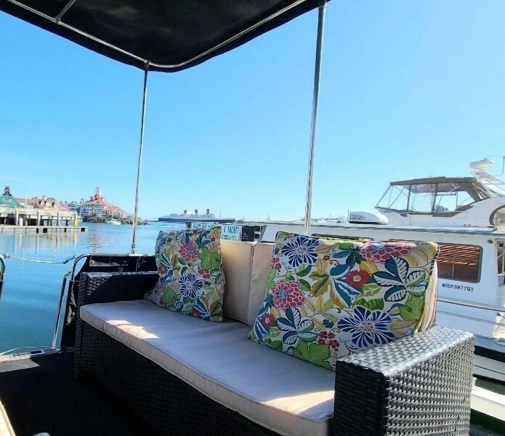 Фото Dockside Boat & Bed Long Beach