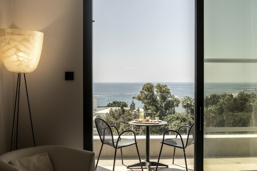 Фото Anemi Hotel & Suites