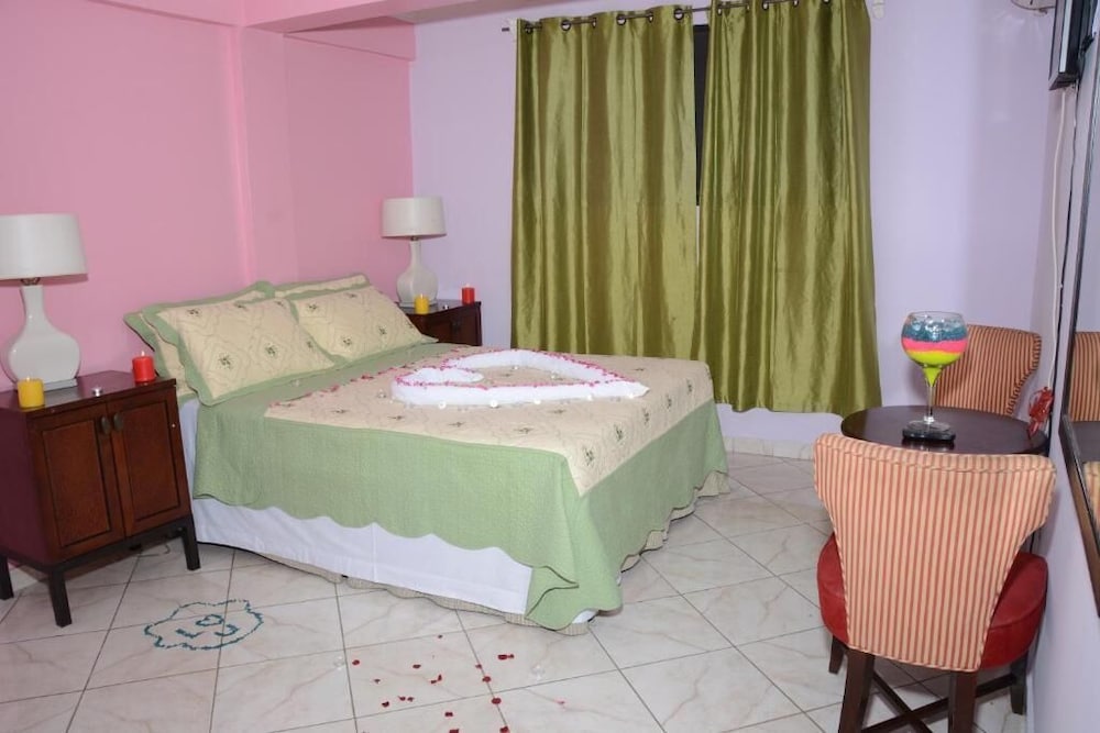 Фото Tabarre's Palace