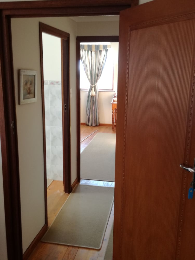 Фото Duck and Doolittle