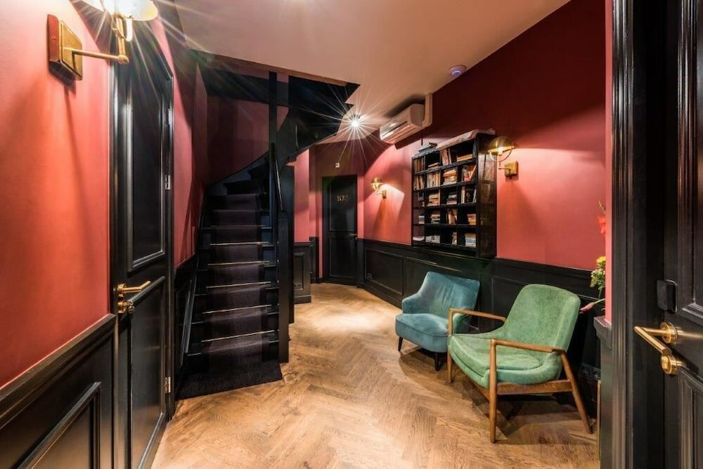 Фото The Bolster