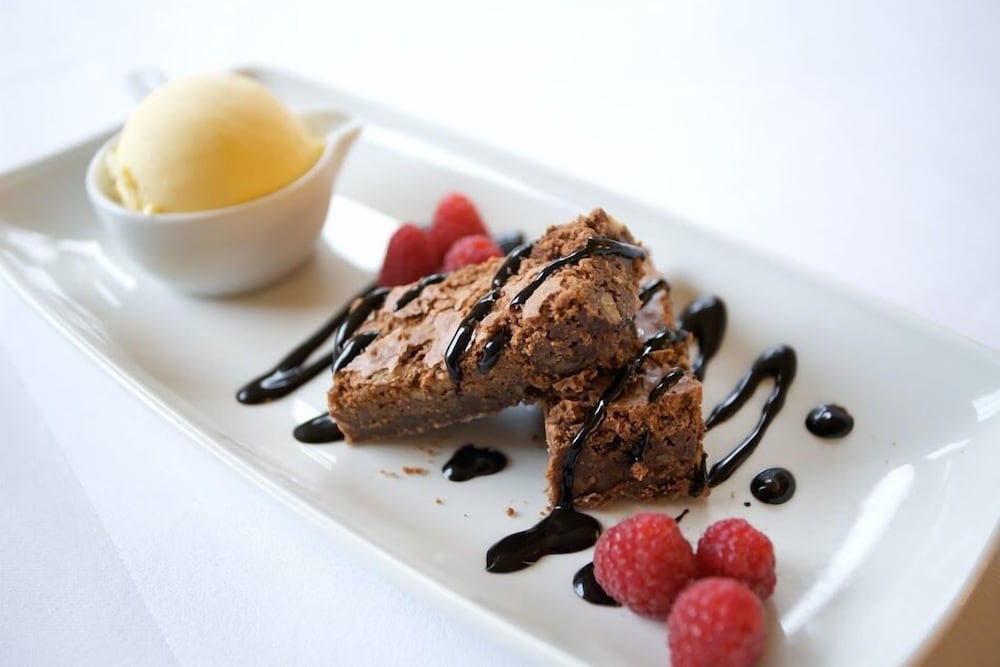 Фото Penmorvah Manor Hotel