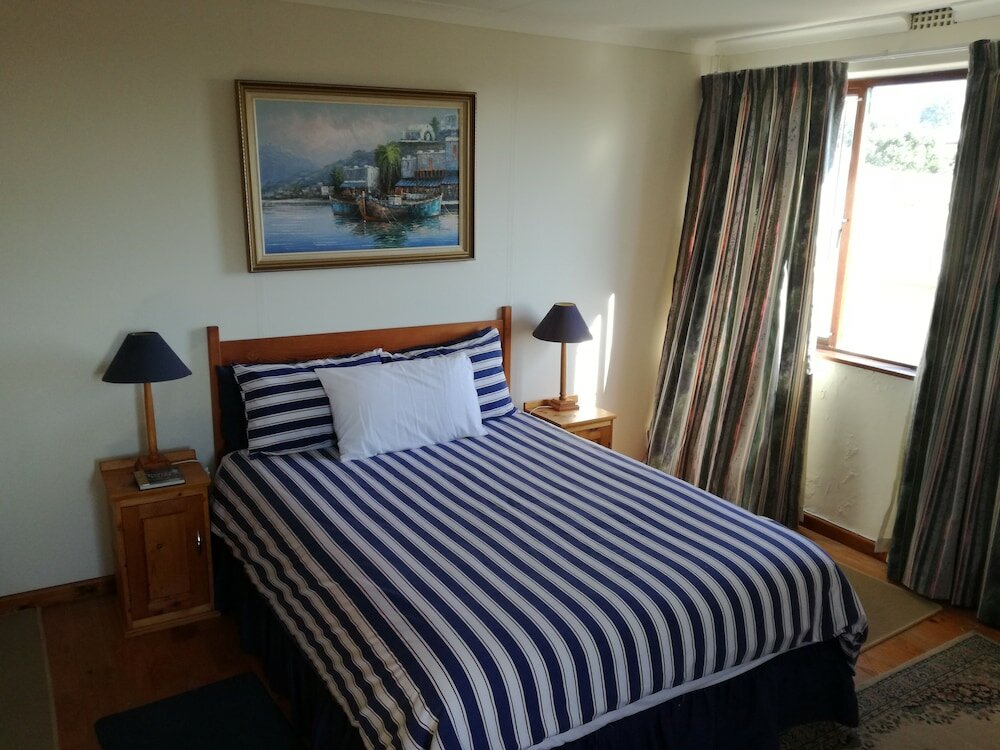 Фото Duck and Doolittle