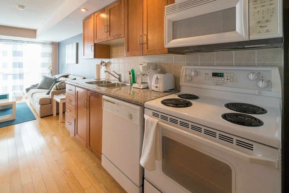 Фото Applewood Suites - 1 Br Wellington West