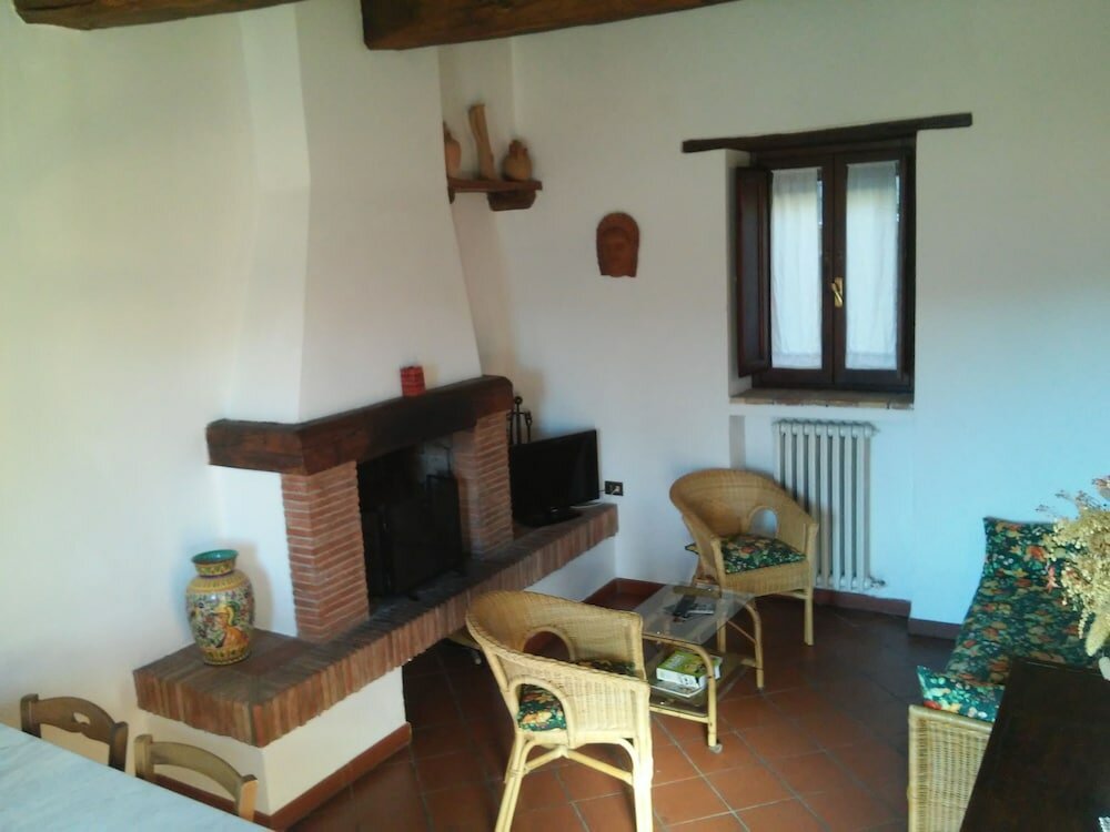 Фото Agriturismo Monte Petreto