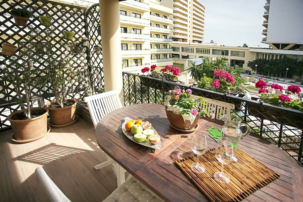 Фото Heavenly & Ocean Blue Apartment