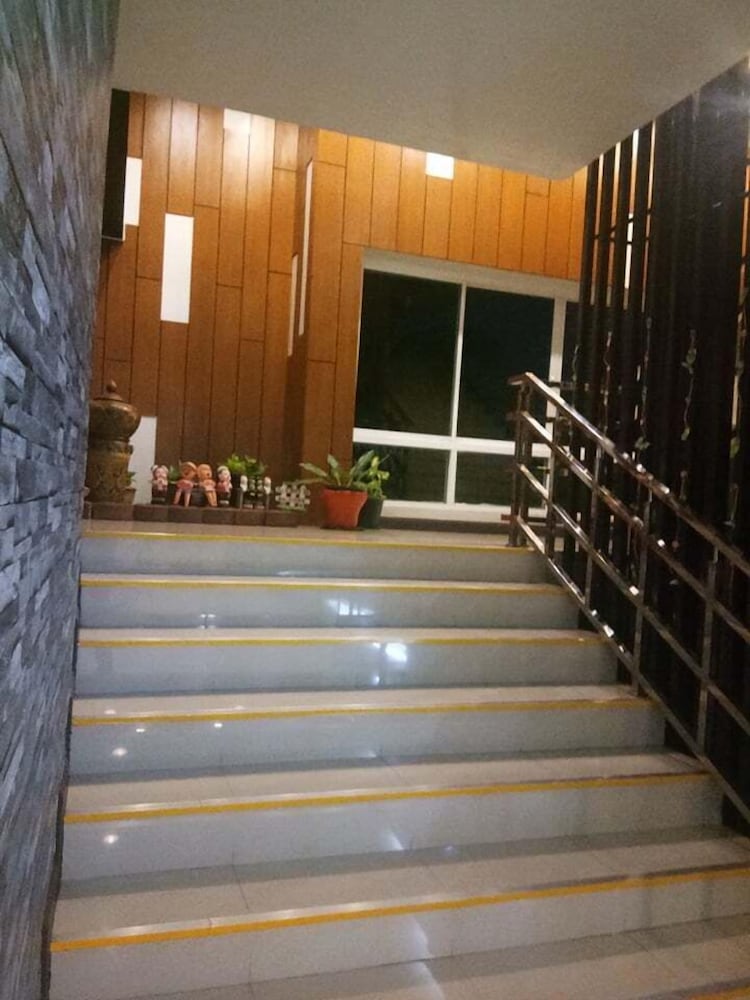 Фото Km Kwanphayao Hotel