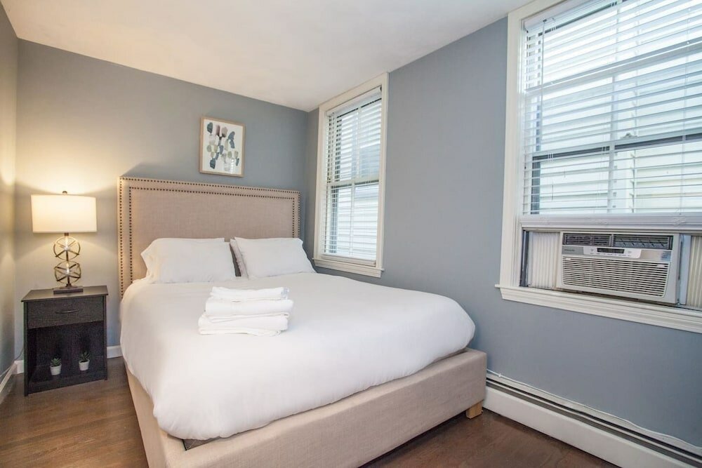 Фото Luxury Collection-4 Bedroom 3 Full-bathroom-boston