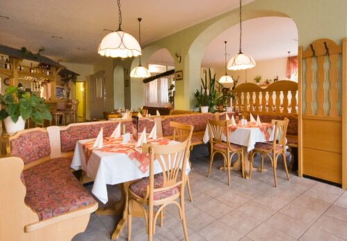 Гостиница Hotel Zum Hirsch
