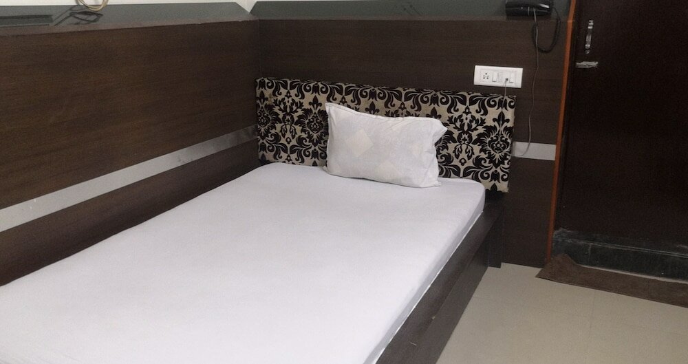 Фото Spot On 44183 Hotel Rajasthan Fort