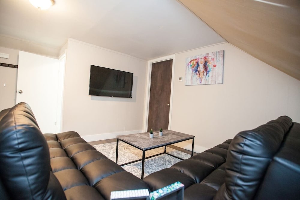 Фото Luxury Collection-4 Bedroom 3 Full-bathroom-boston