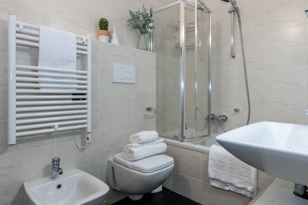 Фото Altido Urban Relax Apartment