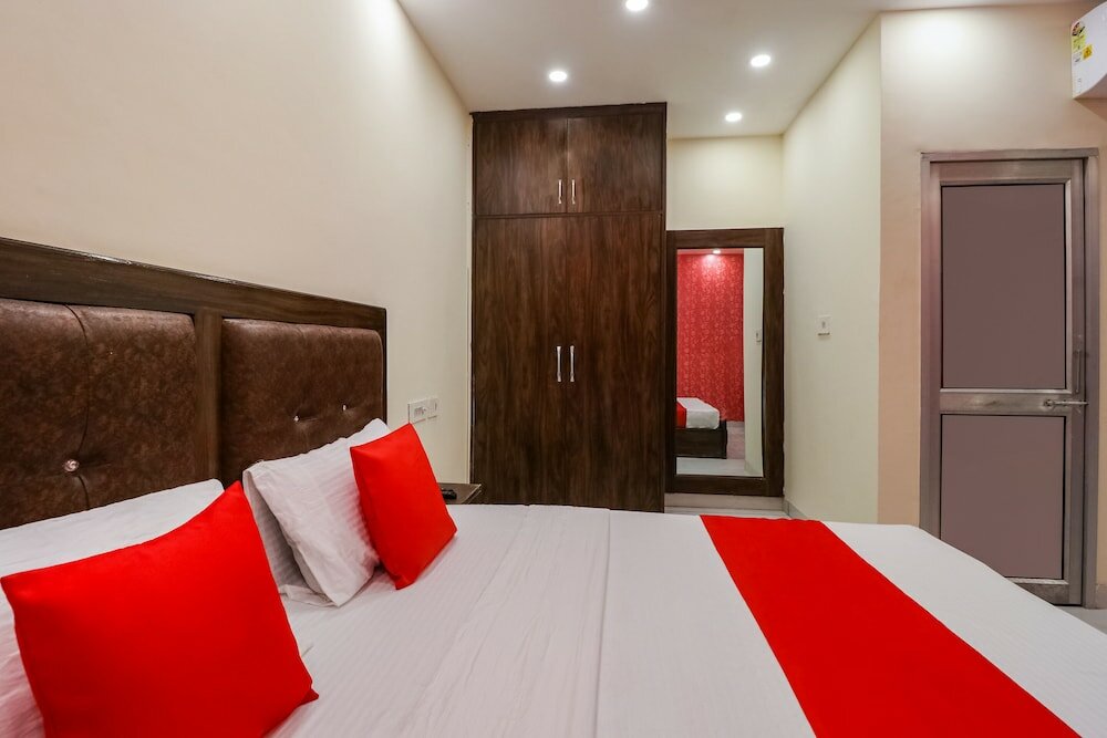 Фото Oyo 45917 Victoria Crossroads