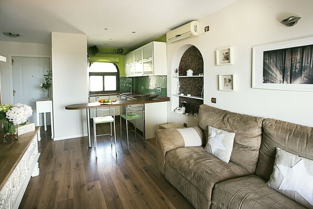 Фото Heavenly & Ocean Blue Apartment