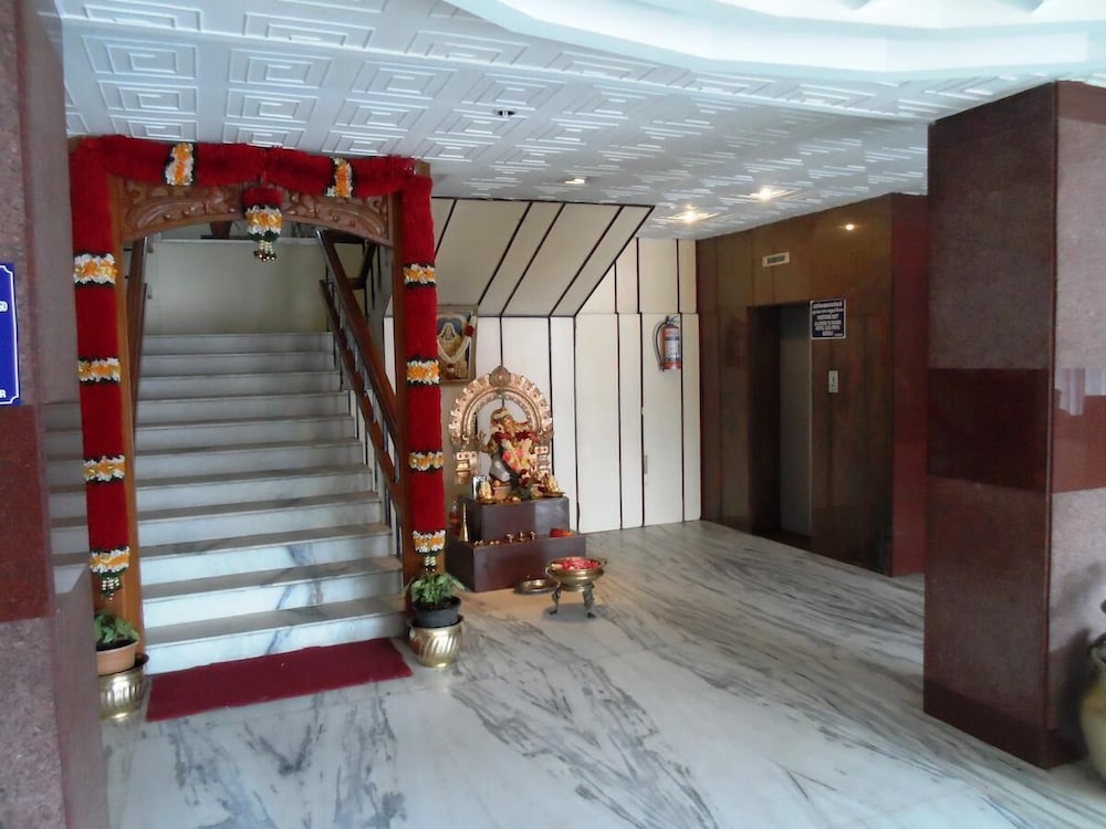 Фото Hotel Sivapriya