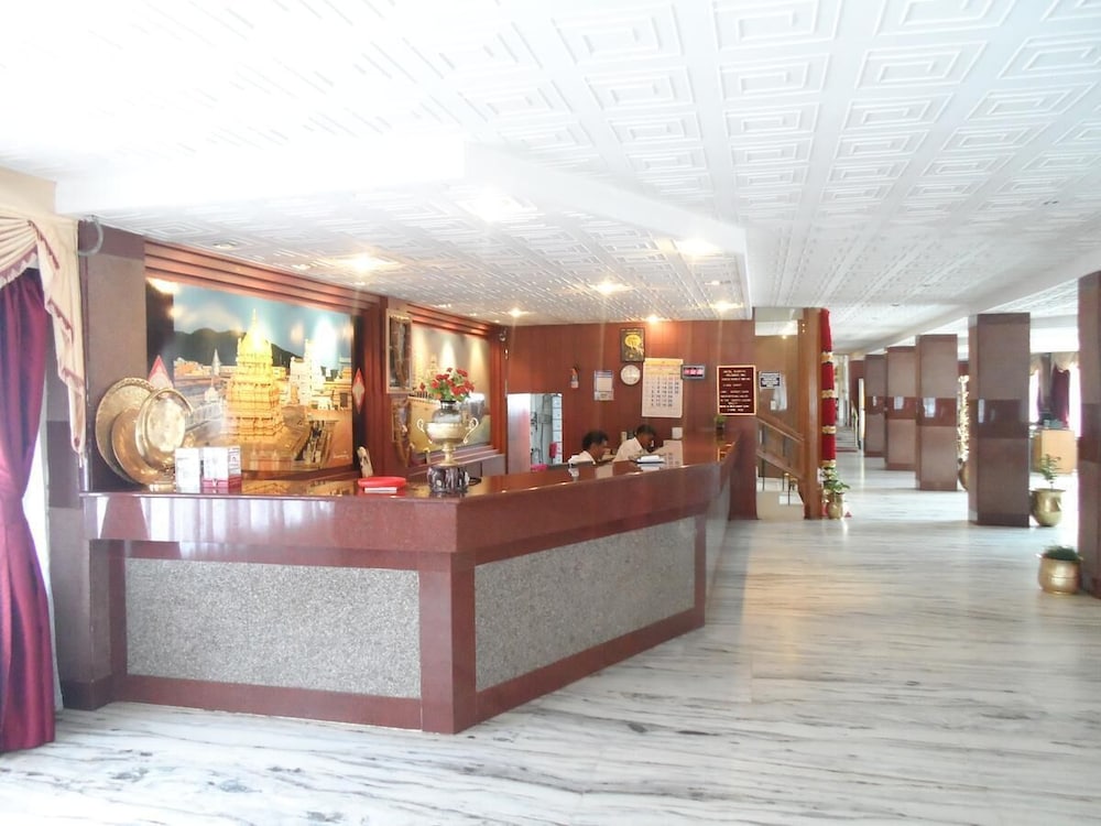 Фото отеля 2