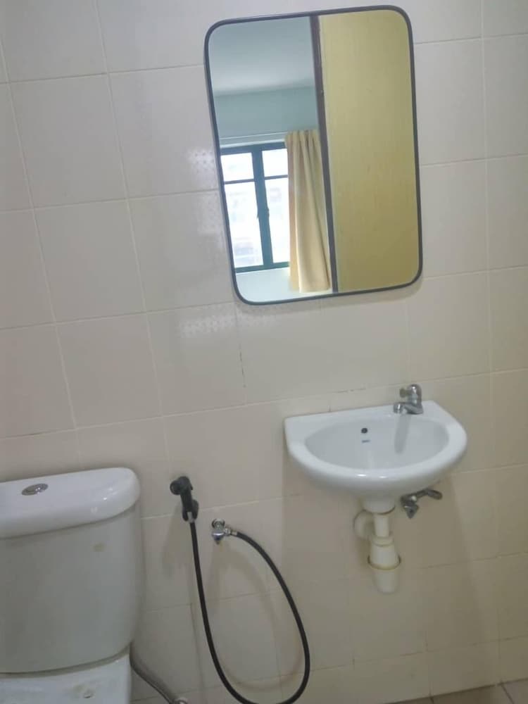 Фото Pudu Inn Hotel