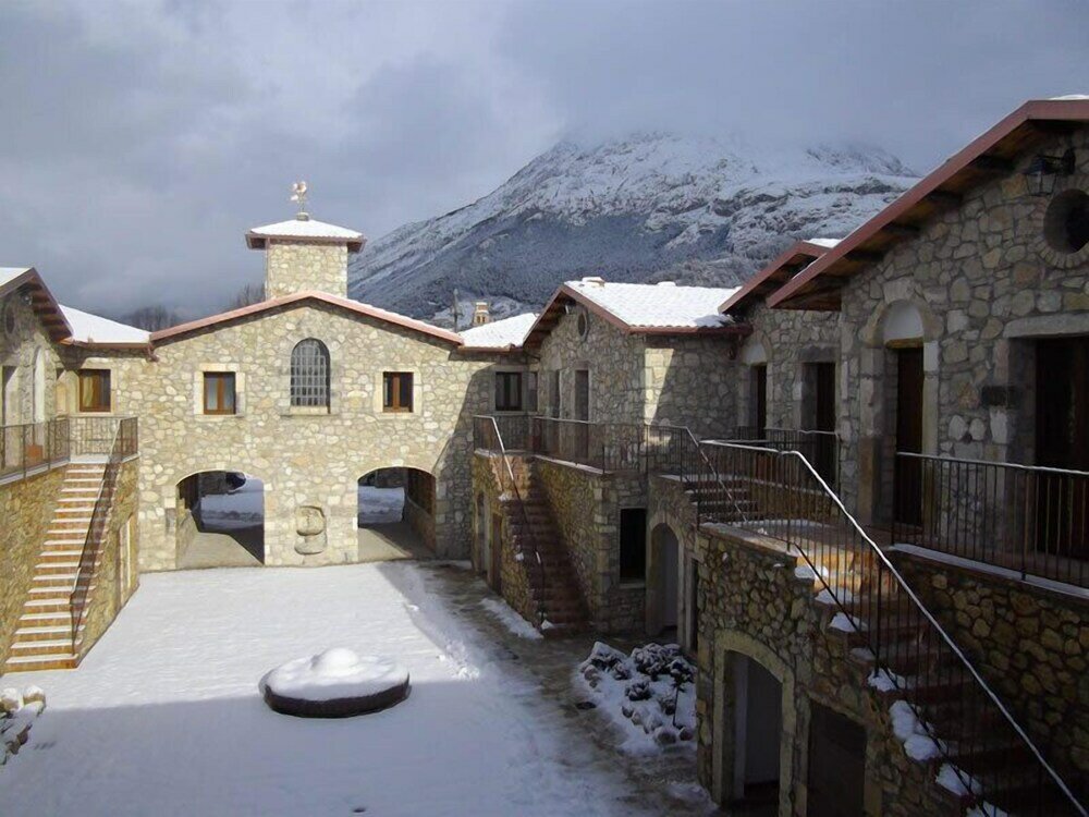 Фото Hotel Residence il Feudo