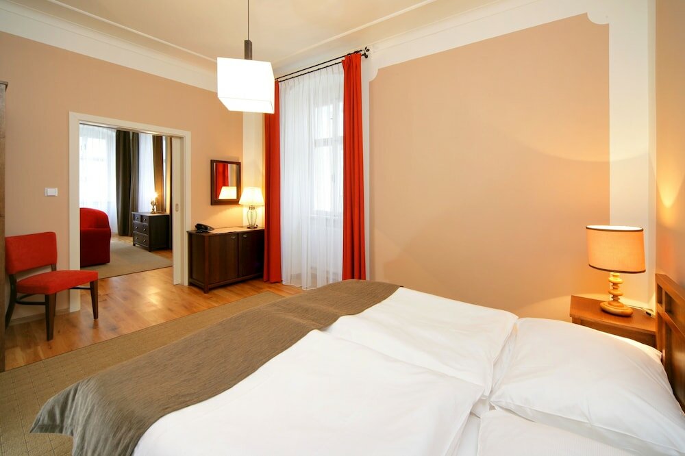 Фото Hotel U Zvonu