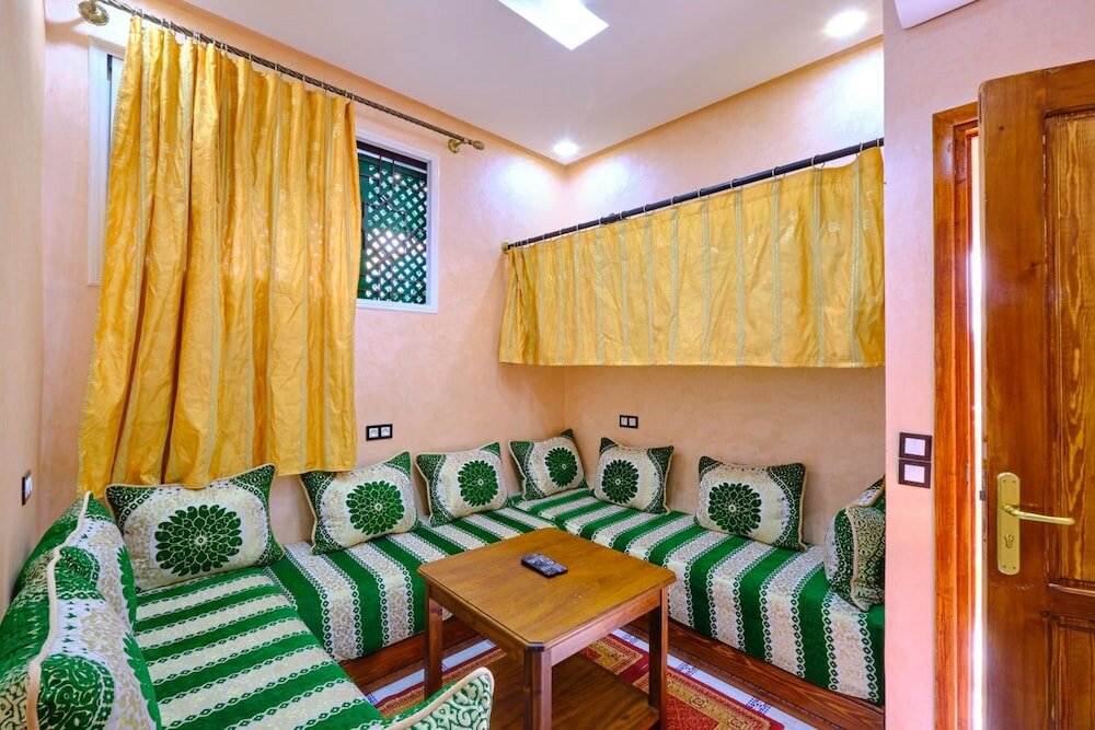 Фото Hôtel Central Palace