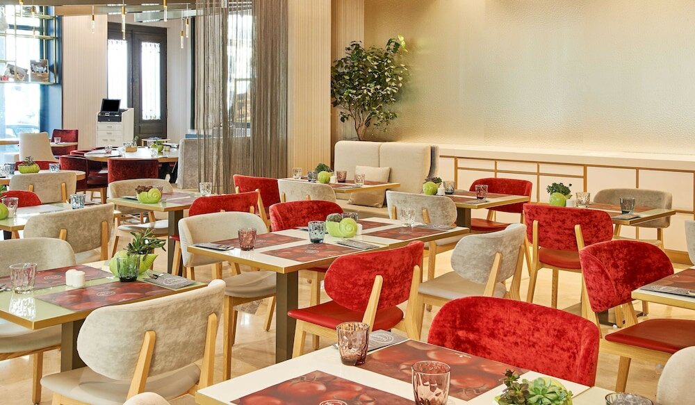 Фото Nh Collection Marseille