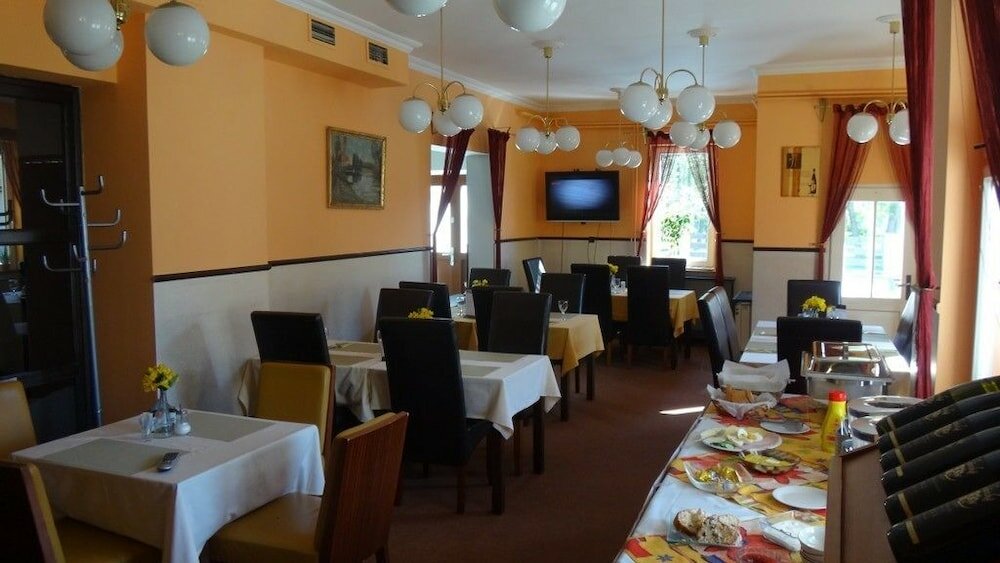 Фото Hotel Bellevue