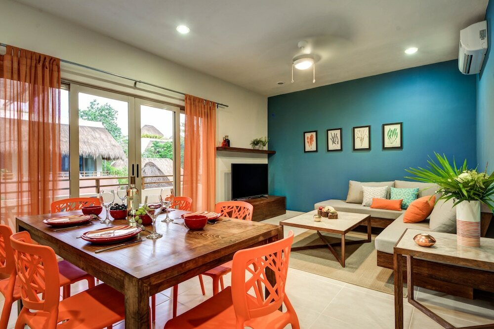 Фото Blue Beach 2 Brm apt sleeps 5