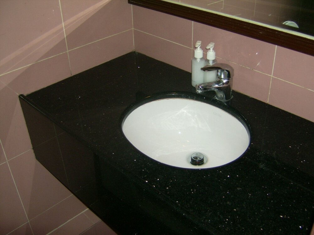 Фото Tom's Guest House