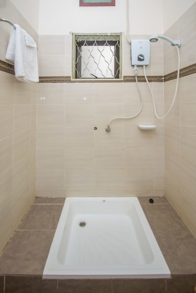 Фото Kanfi Hotel