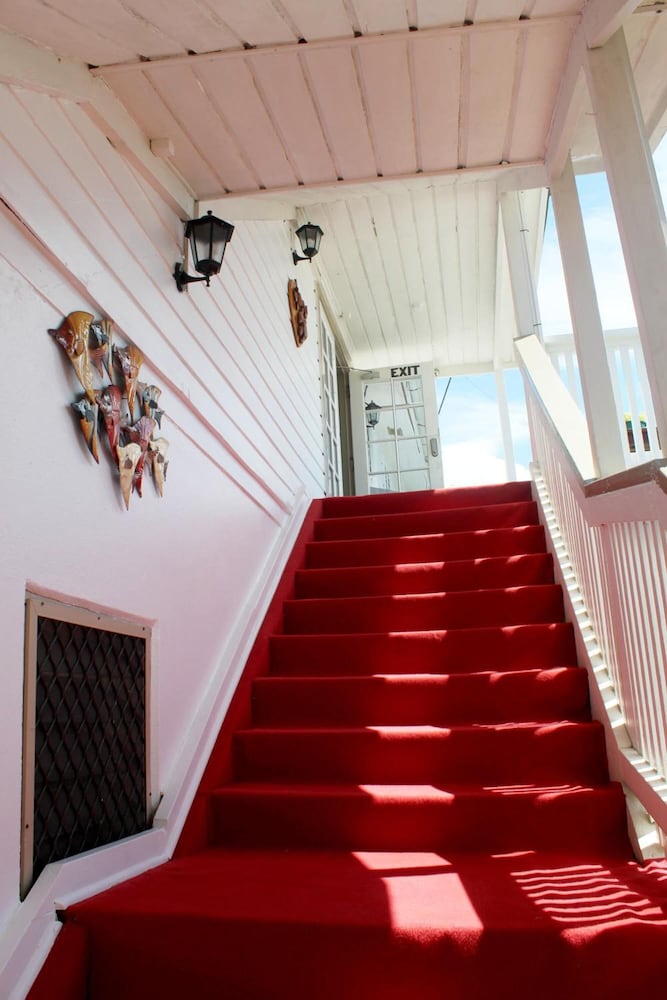 Фото Waterfront Lodge