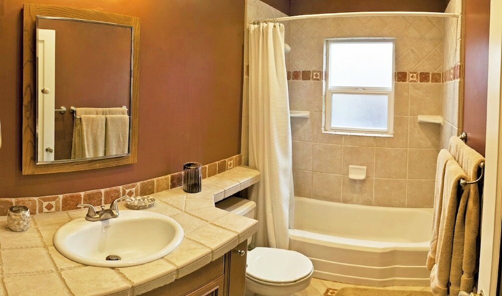 Фото House at the Foot of the Mountains