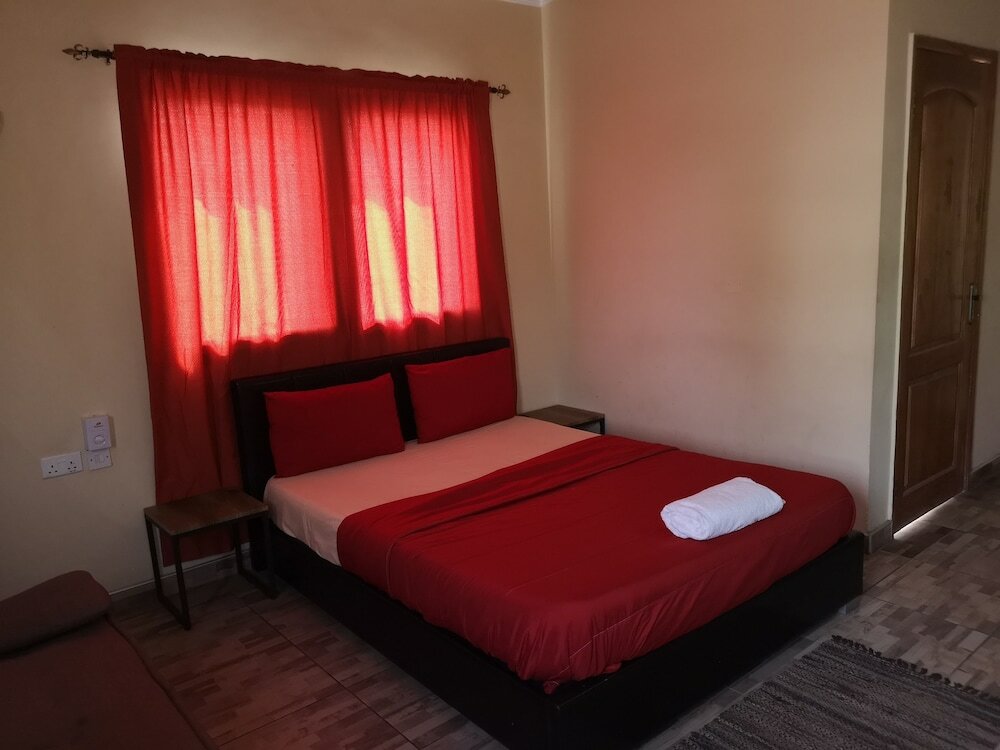 Фото The Golden Apple