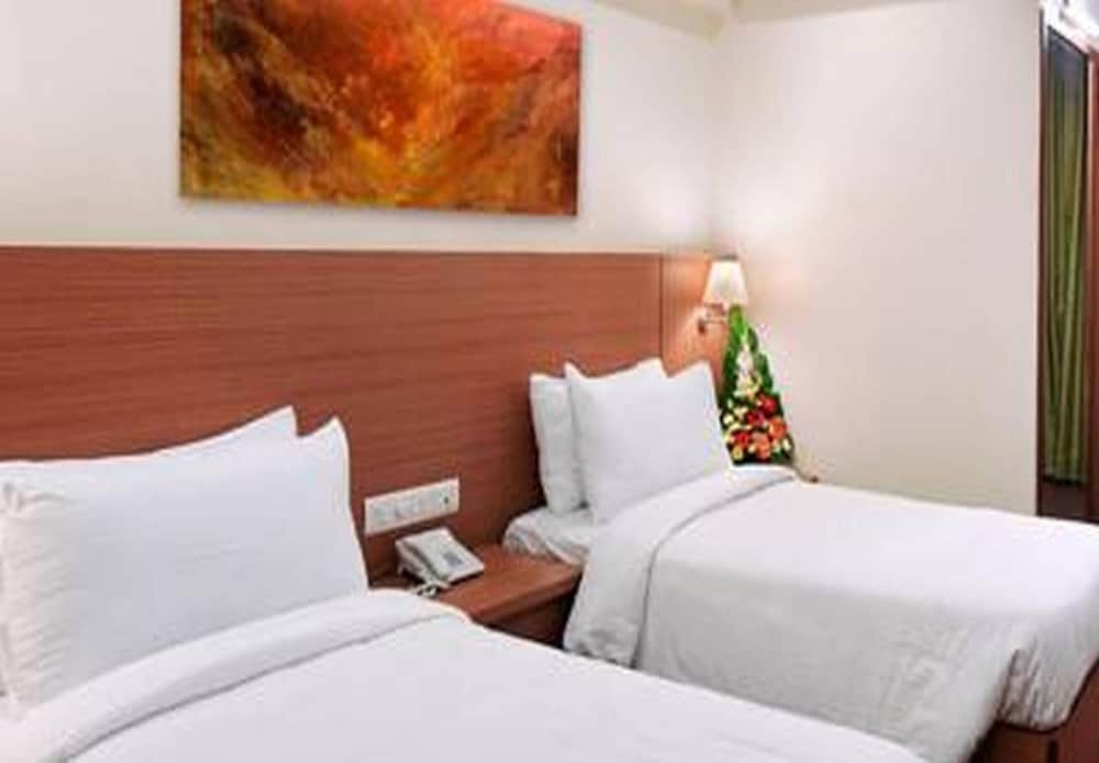 Фото Hotel Deccan Pavilion Pune