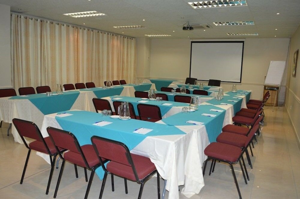 Фото Desert Sands Motel