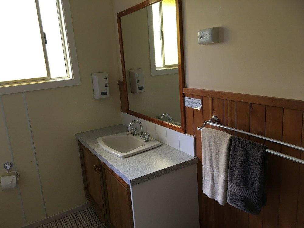 Фото The Polynesian Apartments