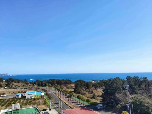 Гостиница Jeju Ocean Blue Hotel в Согвипхо