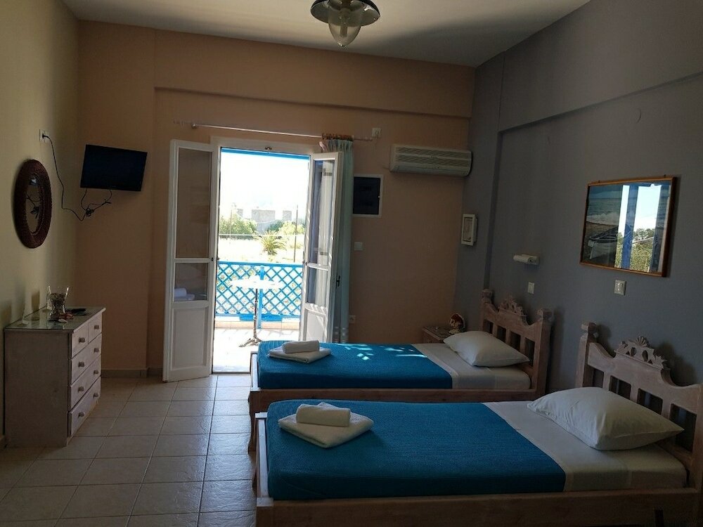 Фото Karabo Hotel