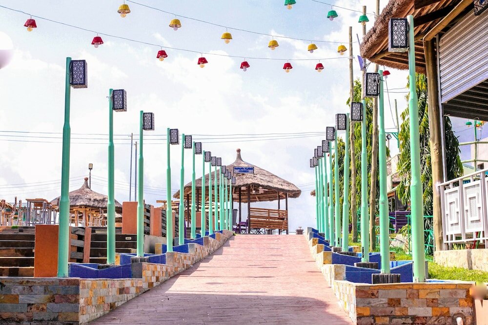 Фото отеля 2