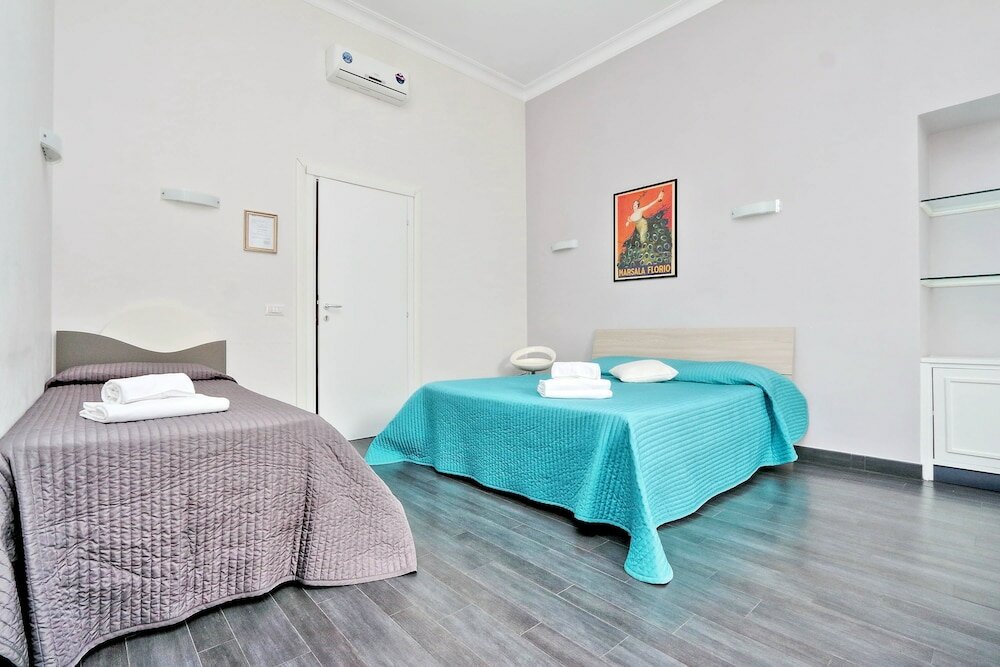 Фото Brunetti Suite Rooms